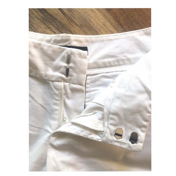 NWOT⚓️French Connection White Shorts - Picture 5 of 6